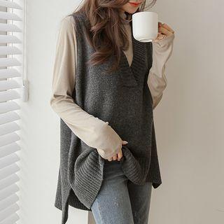 Dip-back Oversized Knit Vest