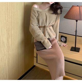 V-neck Sweater / Sleeveless Midi Knit Dress