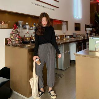 Round Neck Plain Top / Plain Straight Leg Pants
