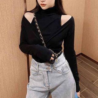 Long-sleeve Cold-shoulder Mock-neck T-shirt