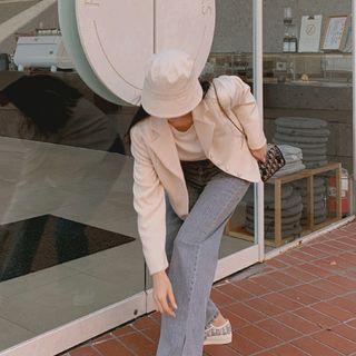 Welt-pocket Single-breasted Cropped Blazer