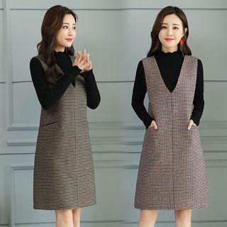 Set: Mock-neck Knit Top + Sleeveless Plaid Dress