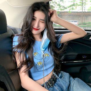 Strawberry Printed Short-sleeve Slim-fit T-shirt