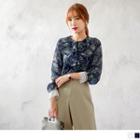 Floral Print Lace Panel Ruffled Blouse