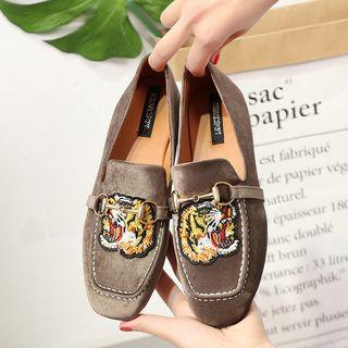 Tiger Embroidered Loafers