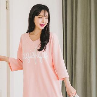 V-neck Lettering T-shirt Dress