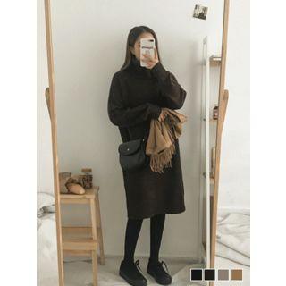 Turtle-neck Raglan-sleeve Knit Dress
