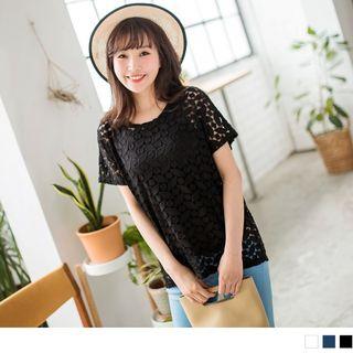 Set: Short Sleeve Lace Top + Tank Top