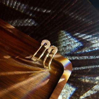 Pin Ear Stud 1 Pair - My32434 - Gold - One Size