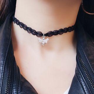 Bee Choker
