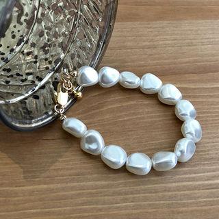 Bold Faux-pearl Bracelet Ivory - One Size