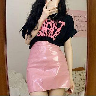 Lettering T-shirt / Faux Leather Mini Pencil Skirt / Set