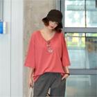 U-neck 3/4-sleeve T-shirt