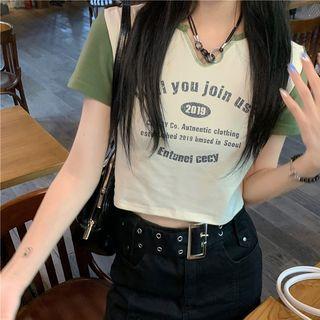 Short-sleeve Lettering V-neck Color-block Cropped T-shirt