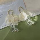 Flower Acrylic Dangle Earring White Flower Earring - White - One Size