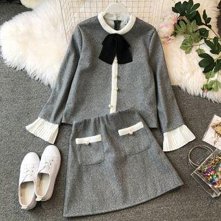 Set: Bow Accent Faux Pearl Pullover + Mini A-line Skirt