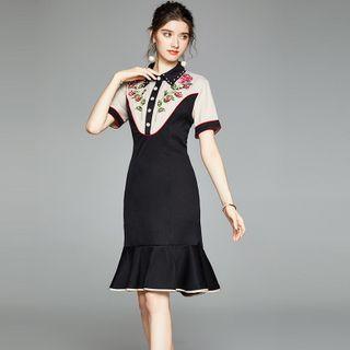 Short-sleeve Floral Print Panel Sheath Dress