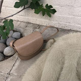 Snap-button Textured Shoulder Bag