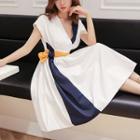 Contrast Color Short-sleeve V-neck Midi A-line Dress