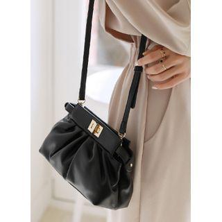 Twist-lock Clutch With Shoulder Strap Black - One Size
