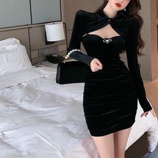 Set: Spaghetti Strap Shirred Velvet Bodycon Dress + Long-sleeve Crop Top