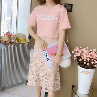 Set: Lettering Short-sleeve T-shirt + Lace A-line Midi Skirt