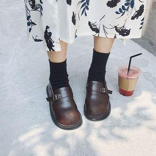 Buckled Flat Casual Shoes