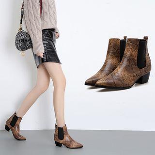 Pointy Toe Snake Pattern Chelsea Boots