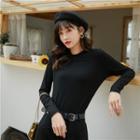 Crew-neck Elastic T-shirt
