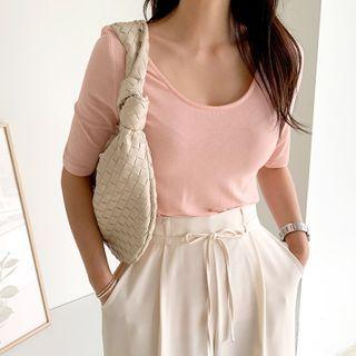 Scoop-neck Pastel T-shirt