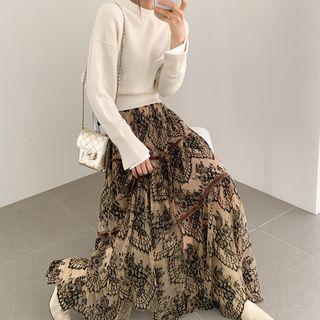 Crew Neck Sweater / Maxi Lace Skirt / Set