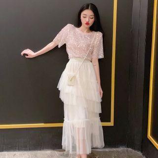 Short-sleeve Sequined T-shirt / Tiered A-line Midi Skirt