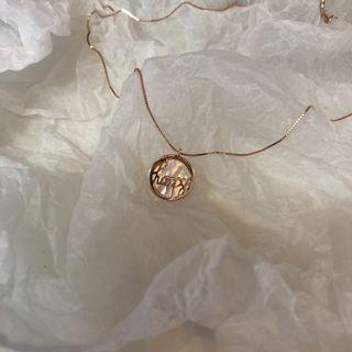 925 Sterling Silver Be Happy Lettering Shell Disc Pendant Necklace