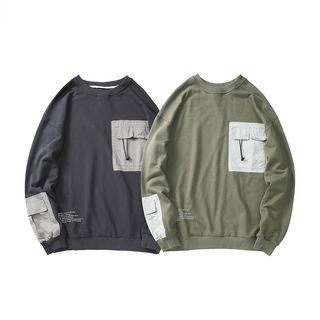 Contrast Pocket Lettering Round Neck Pullover