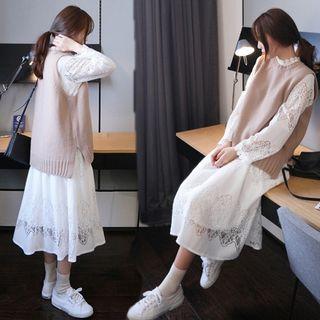 Side Slit Knit Vest / Long-sleeve Lace Midi Dress