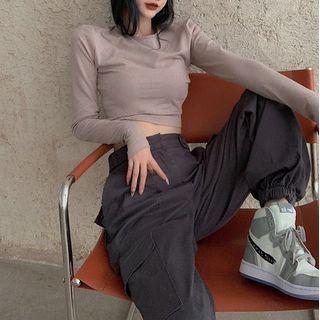 Long-sleeve Cropped T-shirt / Cargo Pants