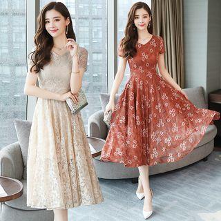 Floral Short-sleeve Midi Lace Dress