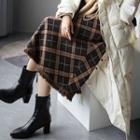 Plaid Loose-fit Skirt
