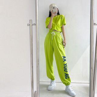 Cutout Cropped T-shirt / Lettering Sweatpants