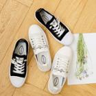 Toe-cap Letter-tag Sneakers