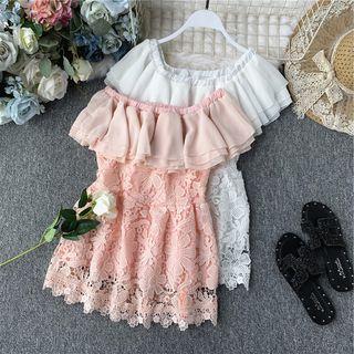 Ruffle-hem Off-shoulder Lace Blouse