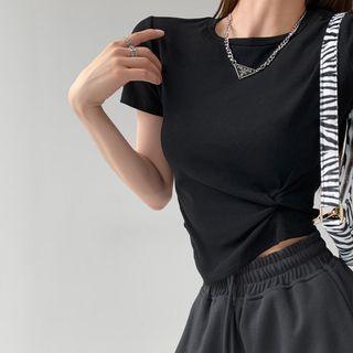 Asymmetrical Knotted Crop T-shirt
