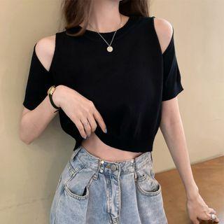 Short Sleeve Off-shoulder Plain Crop T-shirt
