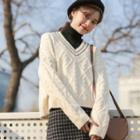 Cable Knit Sweater / Long-sleeve Turtleneck Top