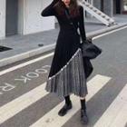 Long-sleeve Pleated Knit Dress Black - One Size