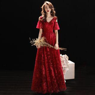 Cold-shoulder Appliqued A-line Wedding Gown