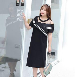 Cold-shoulder Short-sleeve Contrast-trim Dress