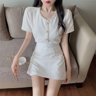 Short-sleeve Contrast Trim Single Breasted Top / High-waist Plain Skirt