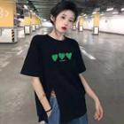 Short-sleeve Heart Print Slit T-shirt
