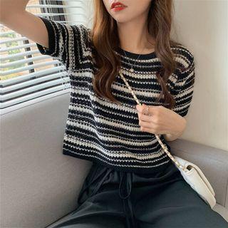 Short Sleeve Round Neck Striped Crop Top